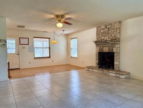 19 River Oaks Lane Ingram TX 78025