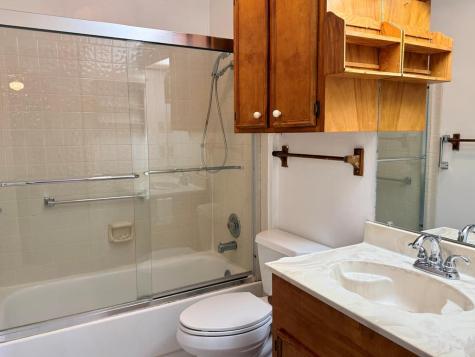19 River Oaks Lane Ingram TX 78025