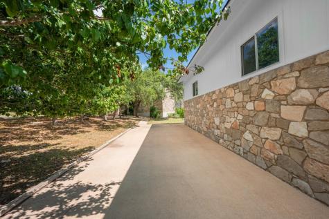 103 Connally Drive Kerrville TX 78028