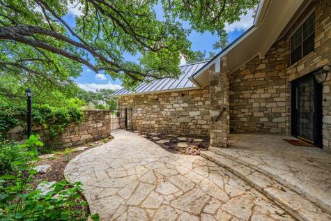 103 Connally Drive Kerrville TX 78028