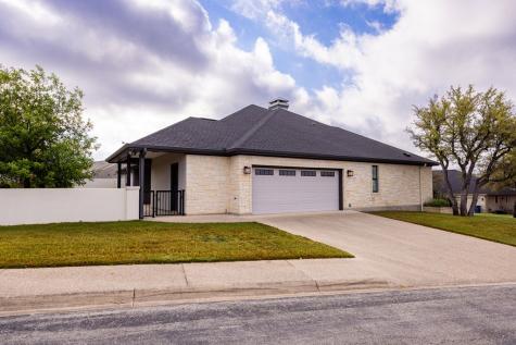 1804 Valencia Drive Kerrville TX 78028
