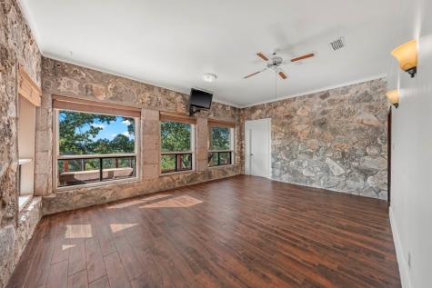 2000 Calcote Road Kerrville TX 78028