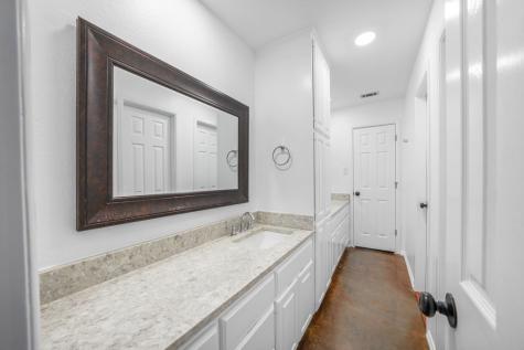 2500 County Road 1110 Midland TX 79706
