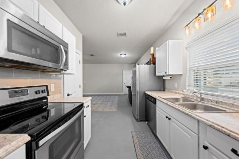 120 Ivy Lane Kerrville TX 78028