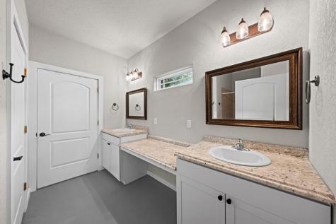 120 Ivy Lane Kerrville TX 78028
