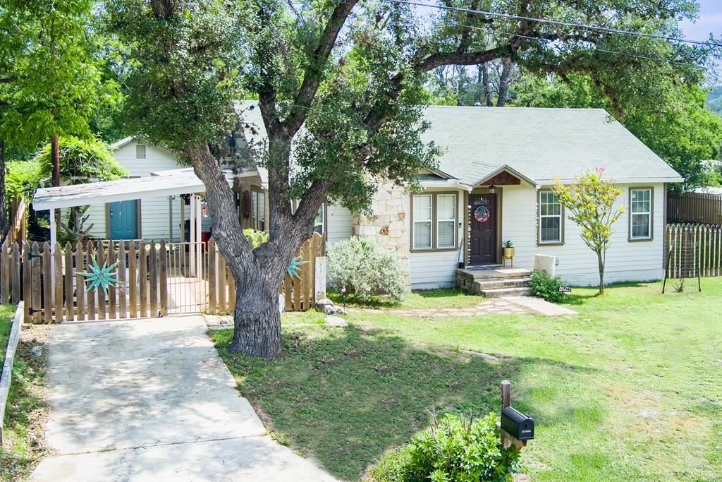 1216 First Street Kerrville TX 78028