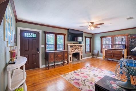 1216 First Street Kerrville TX 78028