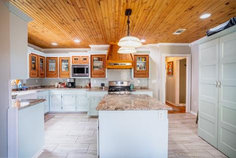 1216 First Street Kerrville TX 78028