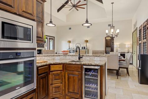 3200-#18 Pinnacle Club Drive Kerrville TX 78028
