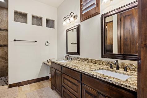 3200-#18 Pinnacle Club Drive Kerrville TX 78028