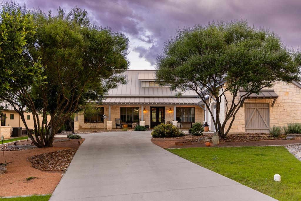 4064 Comanche Trace Drive Kerrville TX 78028