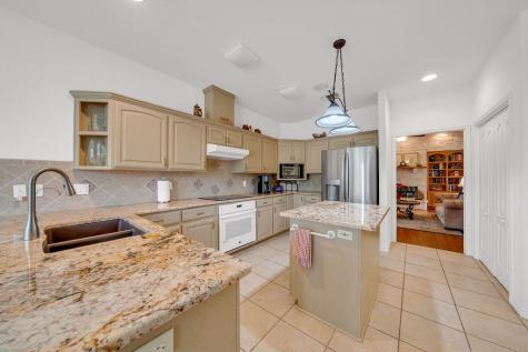 1804 Athens Avenue Kerrville TX 78028
