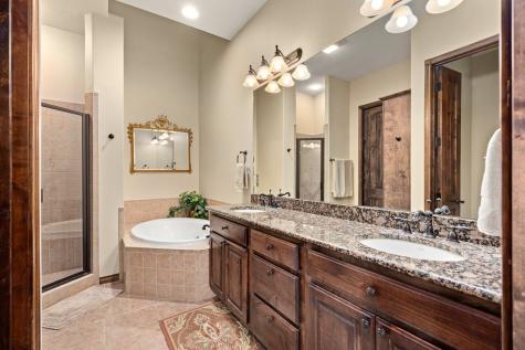 3801-16 Club House Road Kerrville TX 78028