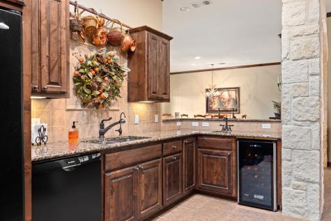 3801-16 Club House Road Kerrville TX 78028