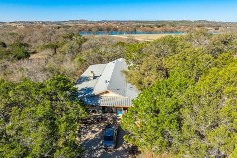 135 Rooster Ridge Kerrville TX 78028