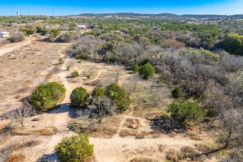 135 Rooster Ridge Kerrville TX 78028