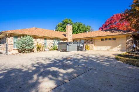 307 Erin Drive Kerrville TX 78028