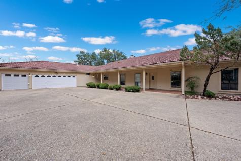315 Lakewood Drive Kerrville TX 78028