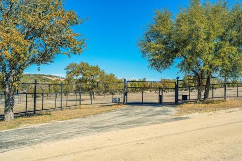 165 Williams Trail Kerrville TX 78028