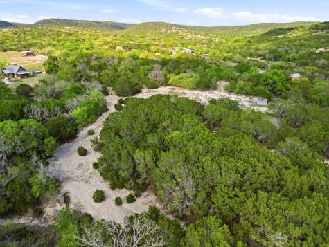 313 Elm Pass 2 Road Center Point TX 78010