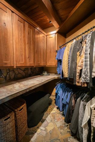 225 Valley View Drive Comfort TX 78013