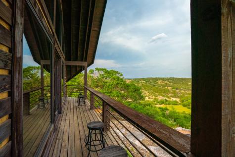 225 Valley View Drive Comfort TX 78013