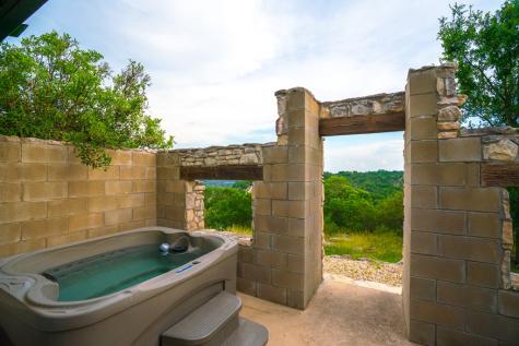 225 Valley View Drive Comfort TX 78013
