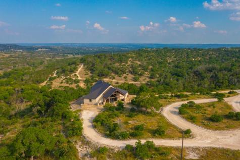 225 Valley View Drive Comfort TX 78013