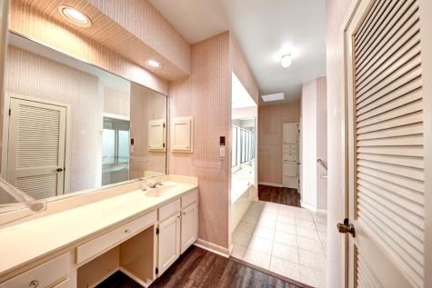 2625 Calle Del Robles Kerrville TX 78028