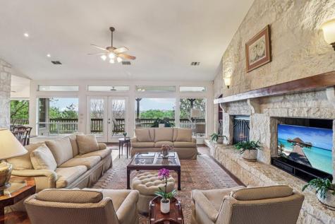 1904 Summit Ridge Drive Kerrville TX 78028