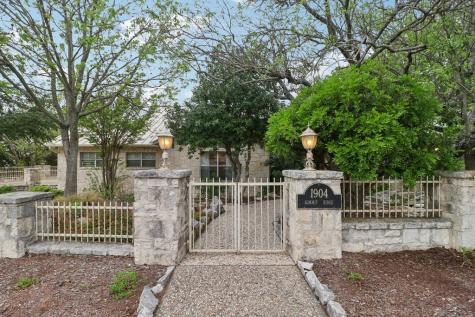 1904 Summit Ridge Drive Kerrville TX 78028