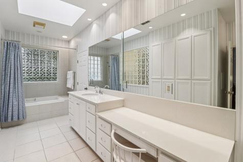 1904 Summit Ridge Drive Kerrville TX 78028