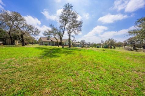 188 Mull Road Kerrville TX 78028
