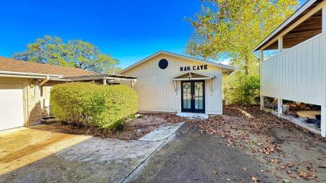 405 Oak Wood Road Kerrville TX 78028