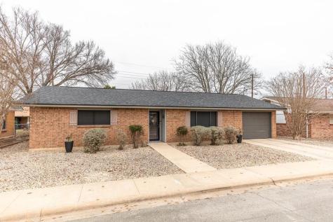 132 Village Drive Kerrville TX 78028