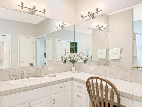 2004 Athens Avenue Kerrville TX 78028