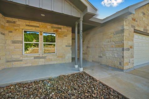 207 Deer Oaks Drive Lakehills TX 78063
