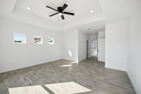 207 Deer Oaks Drive Lakehills TX 78063