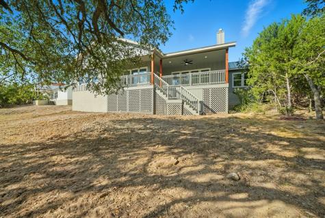 207 Deer Oaks Drive Lakehills TX 78063