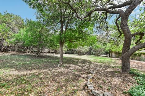 1310 Warbler Drive Kerrville TX 78028