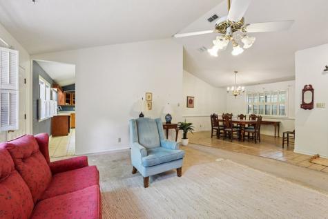1310 Warbler Drive Kerrville TX 78028