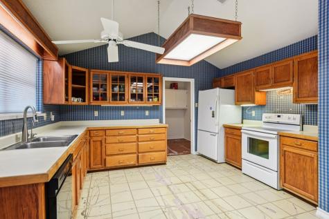 1310 Warbler Drive Kerrville TX 78028