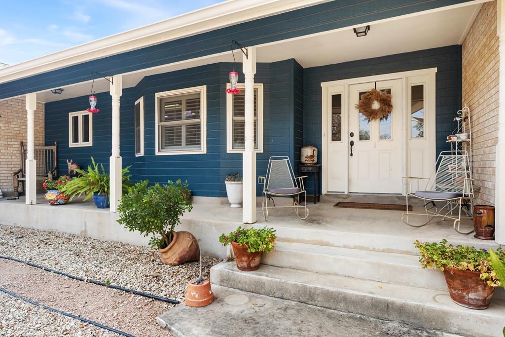 894 South Woods Drive Fredericksburg TX 78624
