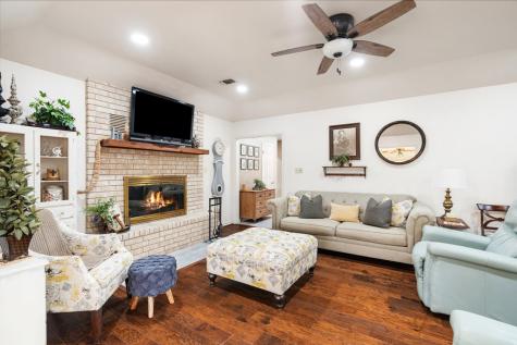 894 South Woods Drive Fredericksburg TX 78624