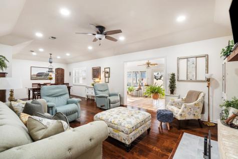 894 South Woods Drive Fredericksburg TX 78624