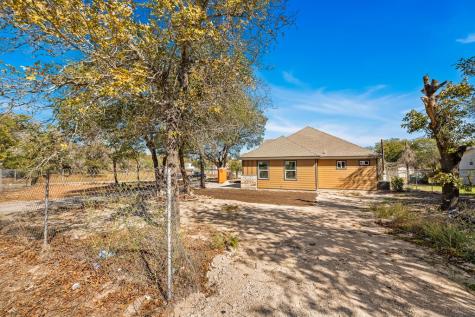 23102 Shady Forest Drive Elmendorf TX 78112