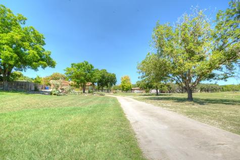 416 Valley Drive Kerrville TX 78028