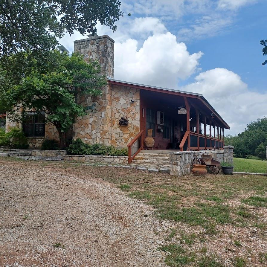 152 Andrew Road Kerrville TX 78028