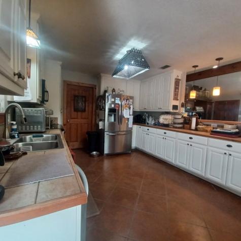 152 Andrew Road Kerrville TX 78028
