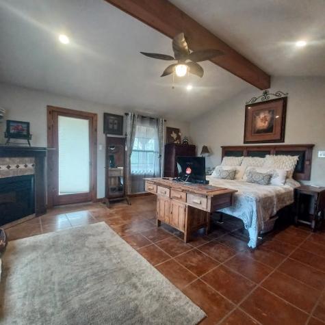 152 Andrew Road Kerrville TX 78028